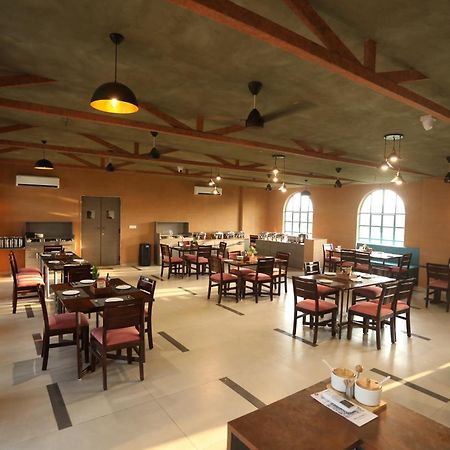 Chandan Kasturi Resort Dariāwad Eksteriør billede